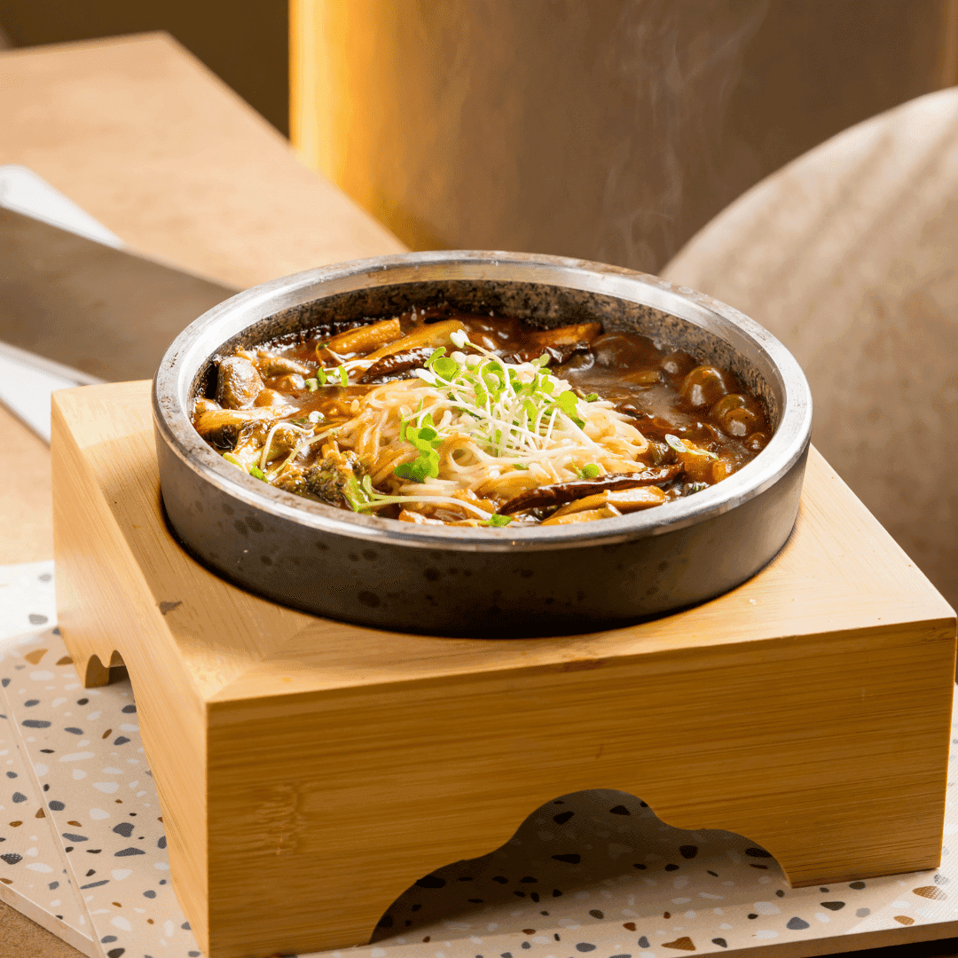 SIZZLING BOWL at Seezen Coffee House & Kitchen